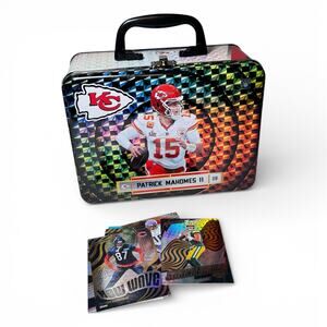 Patrick Mahomes II Panini NFL Revolution Collector Tin lunch box Chiefs +Cards